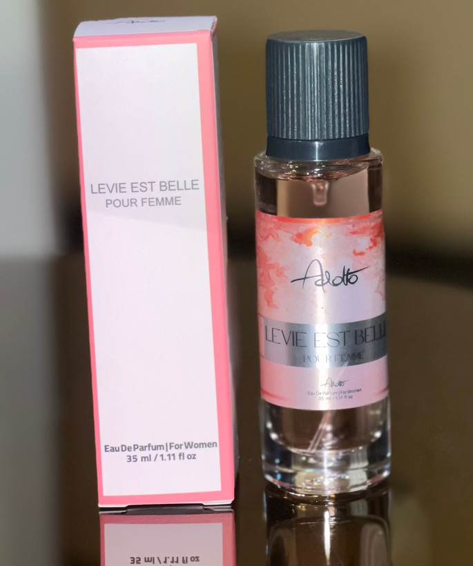عطر لانکوم لاویه ست بله برند Adolfo